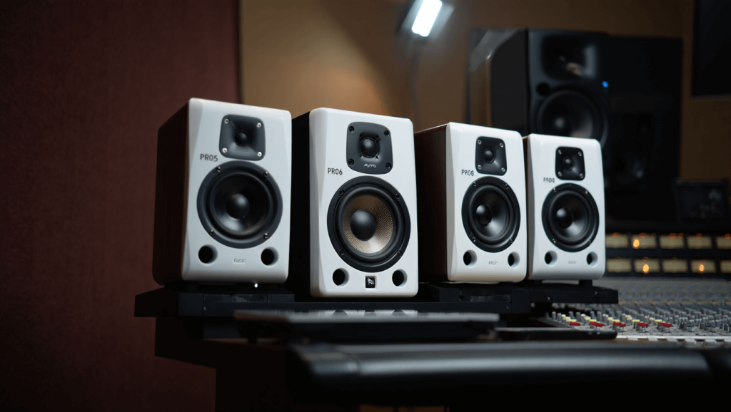 Comparatif des moniteurs de studio RCF AYRA PRO