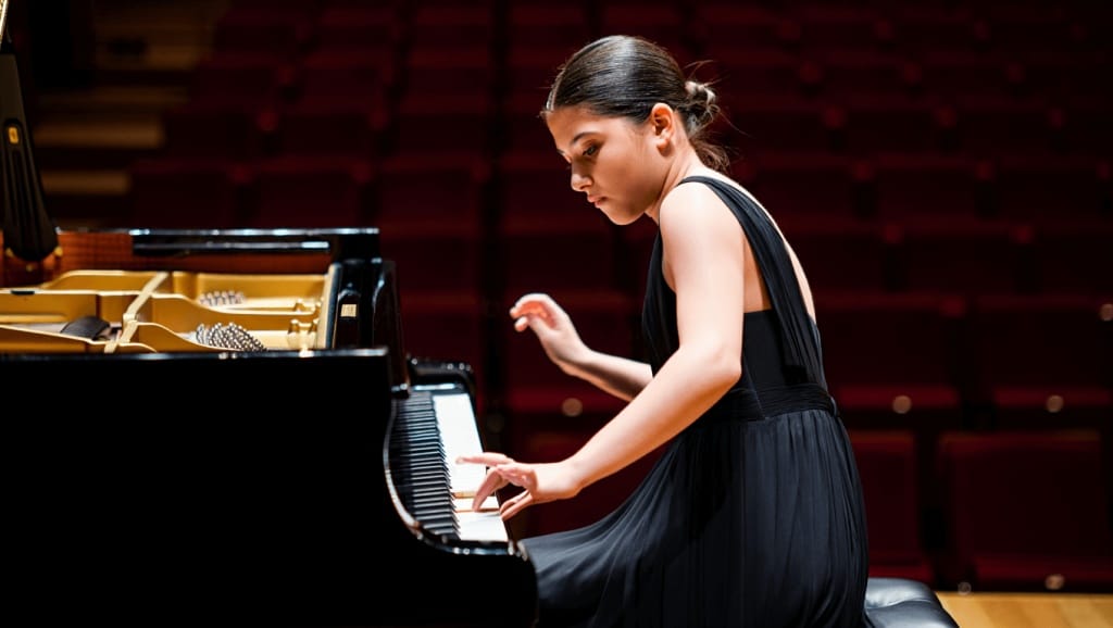 Pianistes à Orléans : pourquoi choisir la location de piano pour vos performances ?