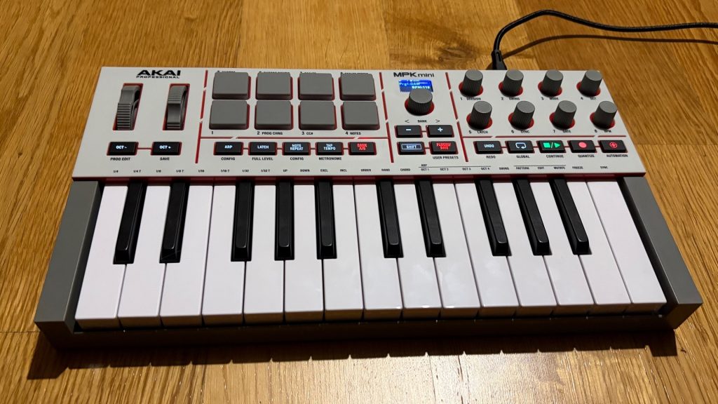 Test de l'Akai MPK Mini IV - Control freak