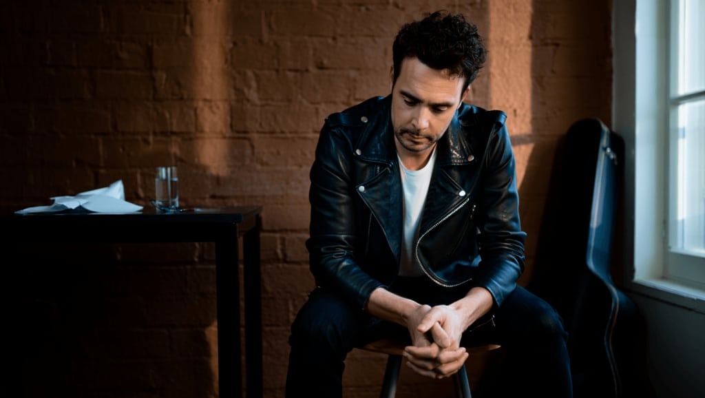 Calogero : trois concerts annulés sur "avis médical"