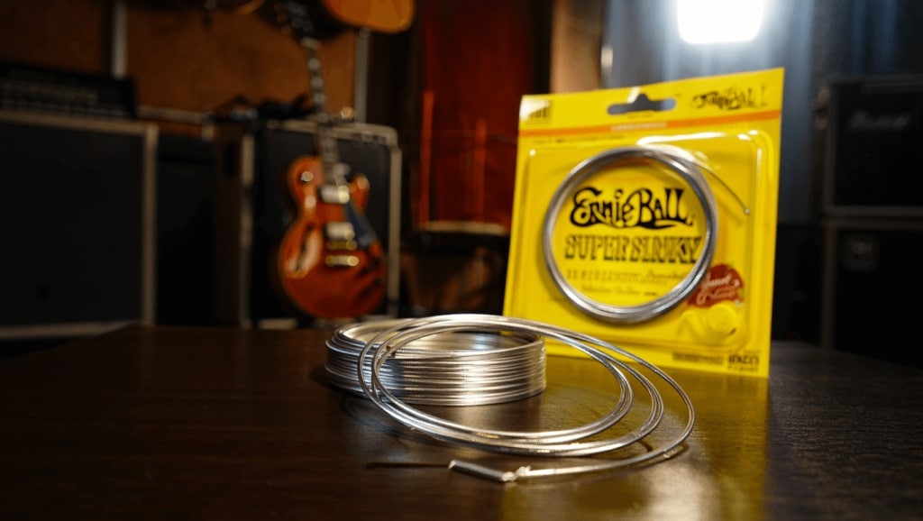 Test des cordes pour guitare électrique Ernie Ball Super Slinky - Retour en 1962
