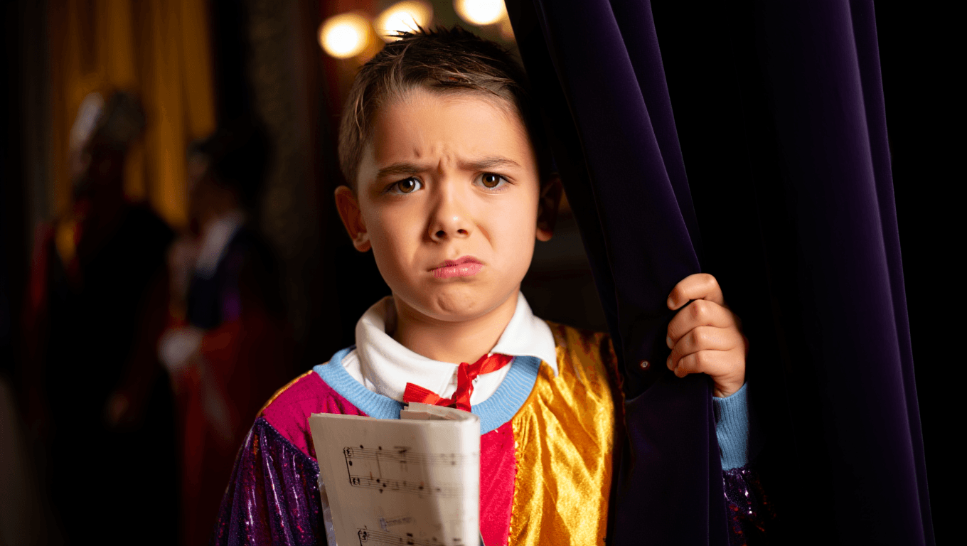 Spectacles et examens de fin d’année : comment gérer le trac de votre enfant ?